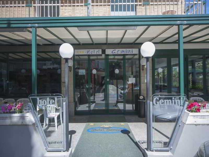 Hotel Gemini Ріміні Екстер'єр фото