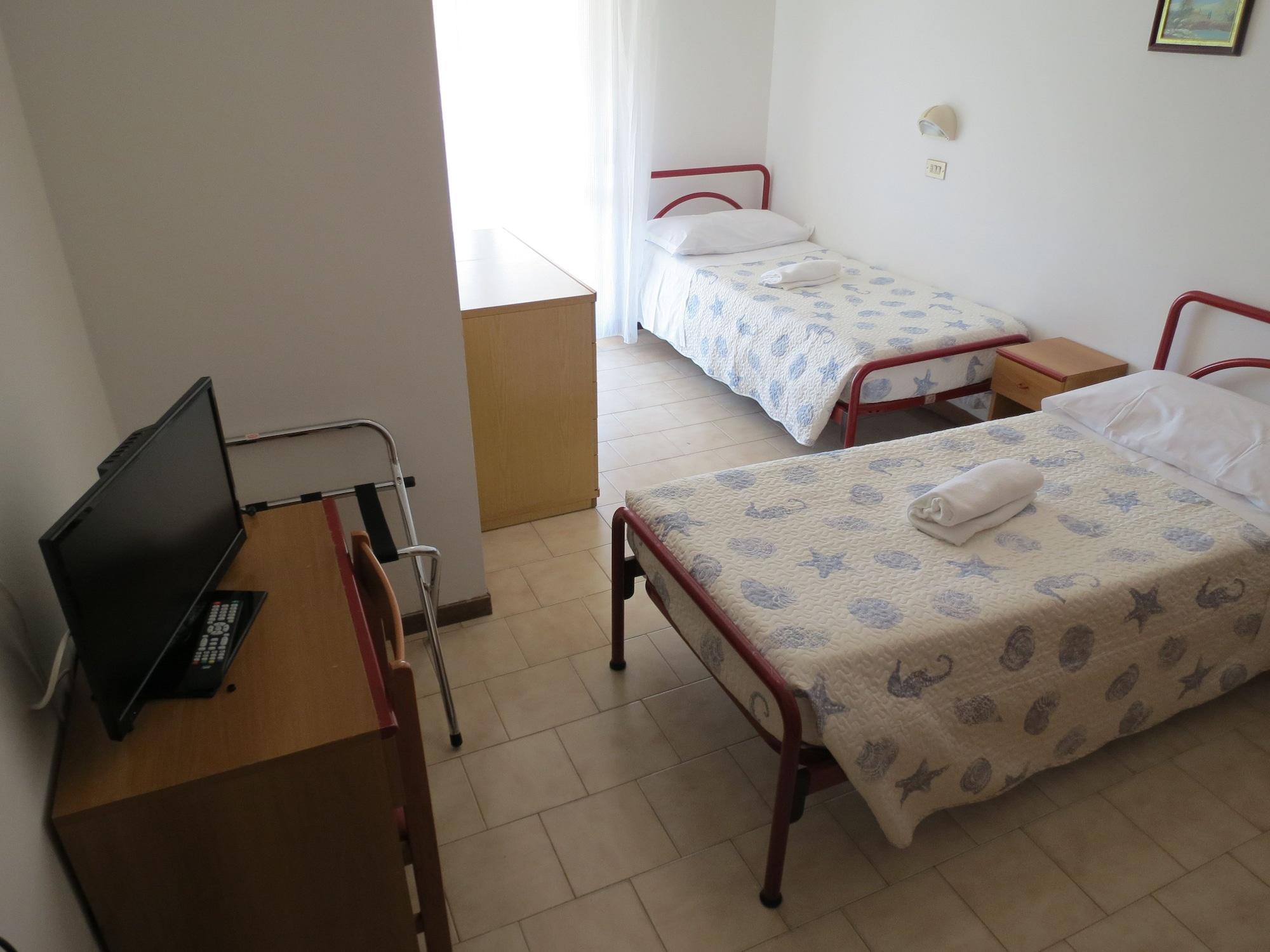 Hotel Gemini Ріміні Екстер'єр фото